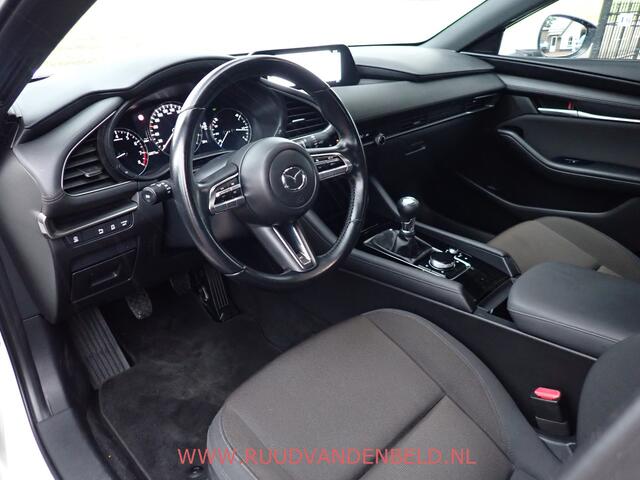 Mazda 3 2.0 e-SkyActiv-G M Hybrid HEADUP / ACC / CARPLAY / DAB