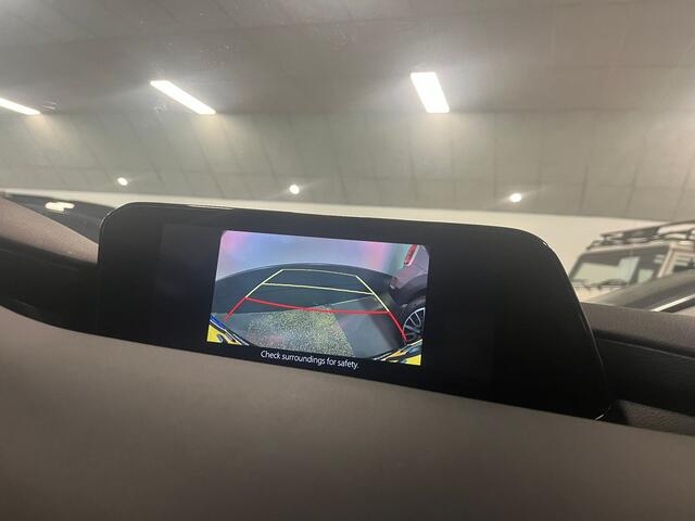 Mazda 3 2.0 e-SkyActiv-X M Hybrid 186pk Camera Head-Up Cruise Dhoek Stoel + Stuur ver