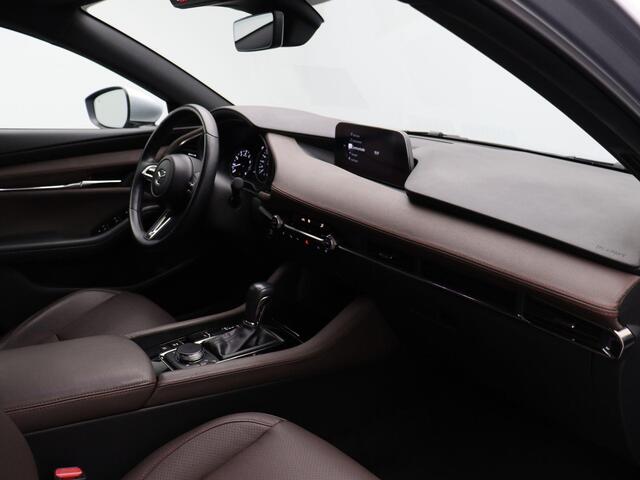 Mazda 3 2.0 e-SkyActiv-G M Hybrid 122 Comfort | Stoel en stuurverwarming | Head-up Display | Schuif/Kantel | Achteruitrijcamera | Apple Carplay & Android auto |
