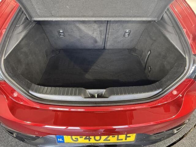 Mazda 3 2.0 e-SkyActiv-X M Hybrid 180 Luxury / Bose / NL auto / Leder / NAP / Navigatie