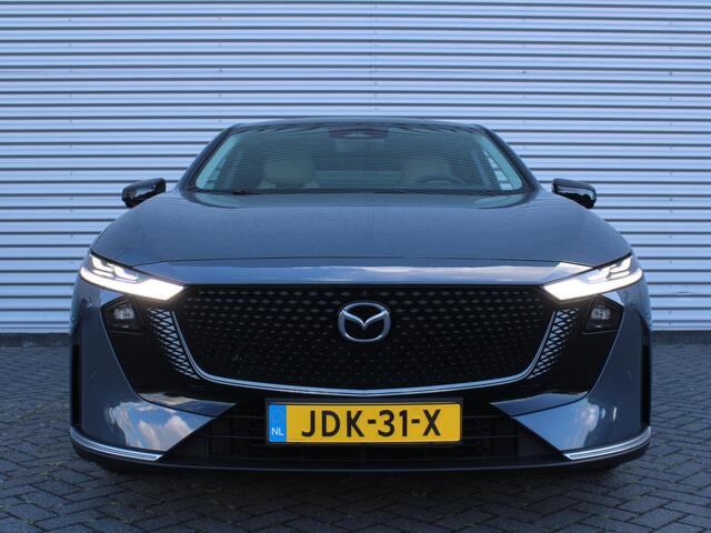 Mazda 6 6e Takumi 68.8 kWh | Stuur-/stoelverwarming + ventilatie | Pano | Camera rondom | Elek. stoelverstelling + achterklep | 19" LM | Cruise adapt. |