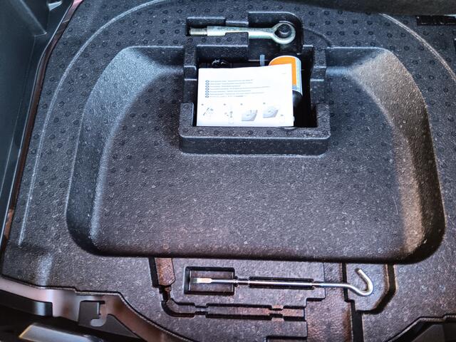 Mazda CX-3 2.0 SkyActiv-G 120 GT-M Line, Leder, Navi, Clima, Head-up, etc.