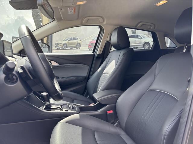 Mazda CX-3 2.0 SkyActiv-G 121 Luxury , Automaat, Half Leder, Navi, HUD, Clima, Cruise, Camera, PDC, Apple Carplay, LMV 18 Inch, Stoelverwarming