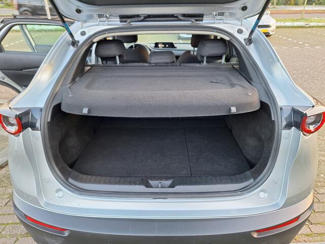 Mazda CX-30 2. e -G M Hybrid 360 camera /navi/clima/pdc v+a/enz...