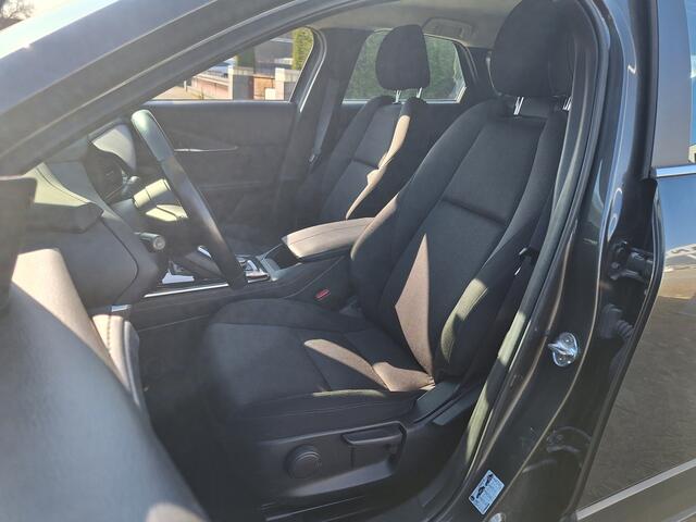 Mazda CX-30 2.0 e-SkyActiv-G M Hybrid 360 camera/stoelverwarming/(26-12-2022)/PDC v&a/enz.....