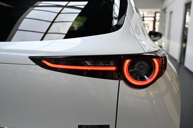 Mazda CX-30 e-SkyActiv-X 180 6MT Luxury met I-activsense *Dealeronderhouden*