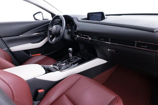 Mazda CX-30 2.0 e-SkyActiv-X M Hybrid100th Anniversary Ed. | TREKHAAK | APPLE CARPLAY | HEAD-UP | STUURVERW. | ELEK. ACHTERKLEP | 360 CAMERA | ADAPTIEF-CRUISE CONTROL | BOSE AUDIO |