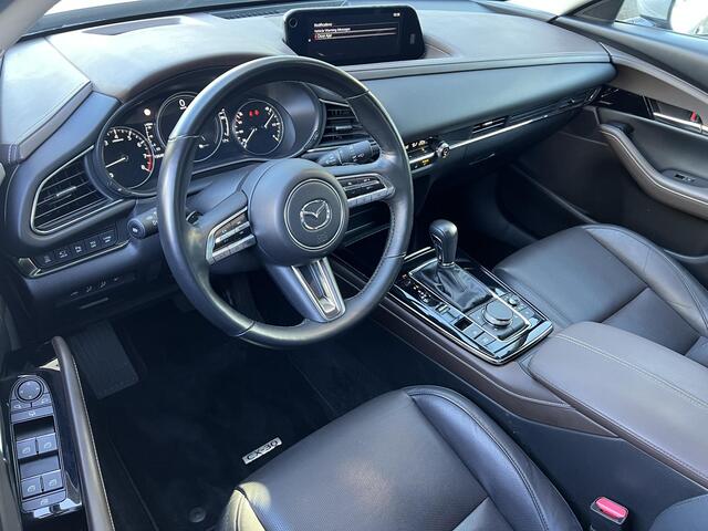 Mazda CX-30 2.0 e-SkyActiv-X M Hybrid Luxury AUTOMAAT | TREKHAAK | DODEHOEKDETECTIE | STOEL- EN STUURVERWARMING | ELEKTR.BESTUURDERSSTOEL | BOSE | ACHTERUITRIJCAMERA | PARKEERSENSOREN V+A |