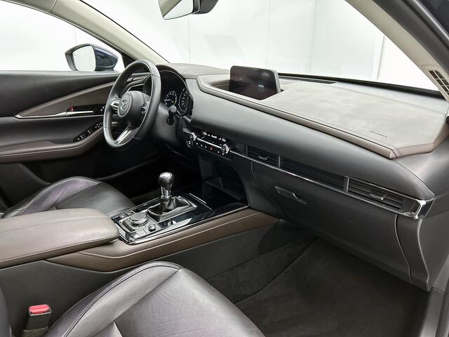 Mazda CX-30 2.0 e-SkyActiv-X M Hybrid Luxury | 1e eigenaar | Trekhaak | NL auto