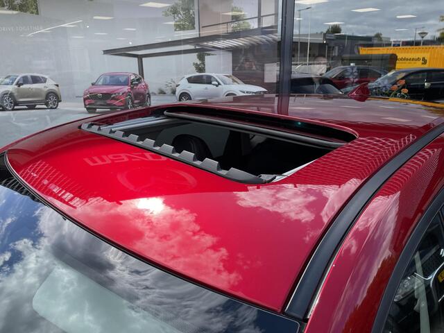 Mazda CX-5 2.5 SkyActiv-G 194 GT-M 4WD , Automaat, Trekhaak, Leder, Schuif/kanteldak, Bose, Clima, Stoelverwarming, Stuurverwarming, LMV 19 Inch, AWD, PDC, Camera, Navi, Elektrische klep