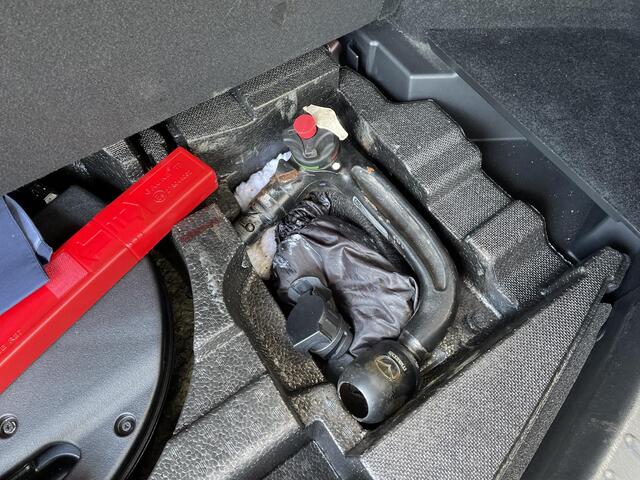 Mazda CX-5 2.5 SkyActiv-G 194 GT-M 4WD , Automaat, Trekhaak, Leder, Schuif/kanteldak, Bose, Clima, Stoelverwarming, Stuurverwarming, LMV 19 Inch, AWD, PDC, Camera, Navi, Elektrische klep