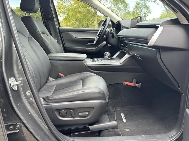 Mazda CX-60 2.5 e-SkyActiv PHEV Exclusive-Line NL-Auto, 1e Eig. Trekhaak, Dealer Onderh., Navigatie, Apple Carplay/ Android Auto, Leer, Stoel verwarm., Stoel ventilatie,. Electr. A. Klep., Cruise Controle Add.