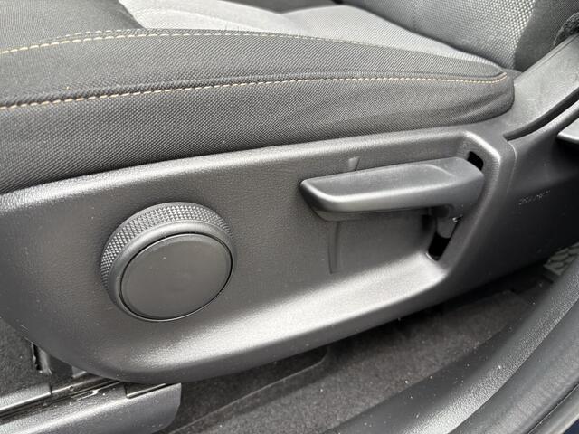 Mazda CX-60 2.5 e-SkyActiv PHEV Exclusive-Line Dealer onderhouden / 1e eigenaar / Trekhaak / Schuif-/kanteldak