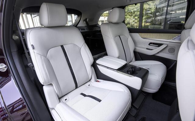 Mazda CX-80 2.5 e-SkyActiv PHEV Takumi Plus 6p. | ¤ 3.500,- VOORRAADKORTING