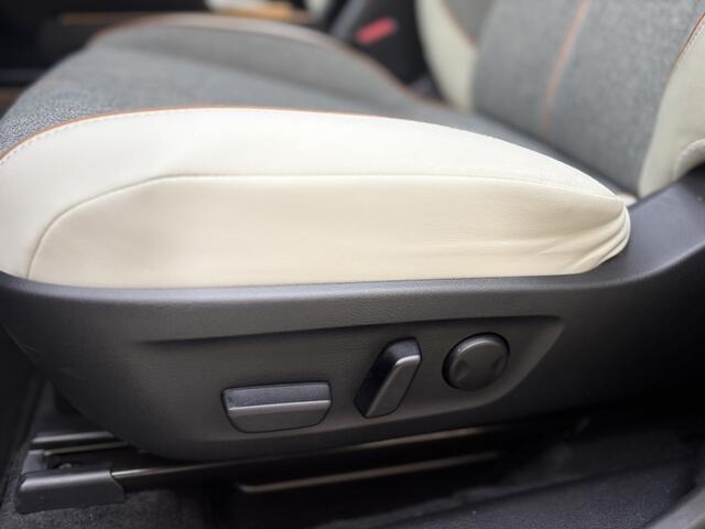 Mazda MX-30 e-SkyActiv R-EV 170 Makoto PANO/ BOSE SPEAKERS