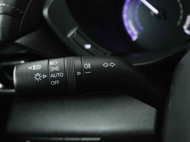 Mazda MX-30 e-SkyActiv R-EV 170 Advantage Demo Afschrijving | Actuele km stand/ Chassisnummer toevoegen en fotograferen bij Leseman | 24-09