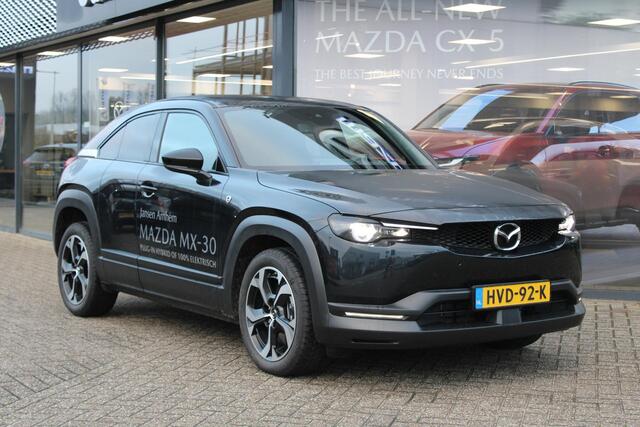 Mazda MX-30 e-SkyActiv R-EV 170 Advantage , Demovoordeel ¤ 10.190-, Adap.Cruise, Navi, Apple Carplay, Clima, Camera, PDC, HUD, Stoelverwarming, 18" LMV