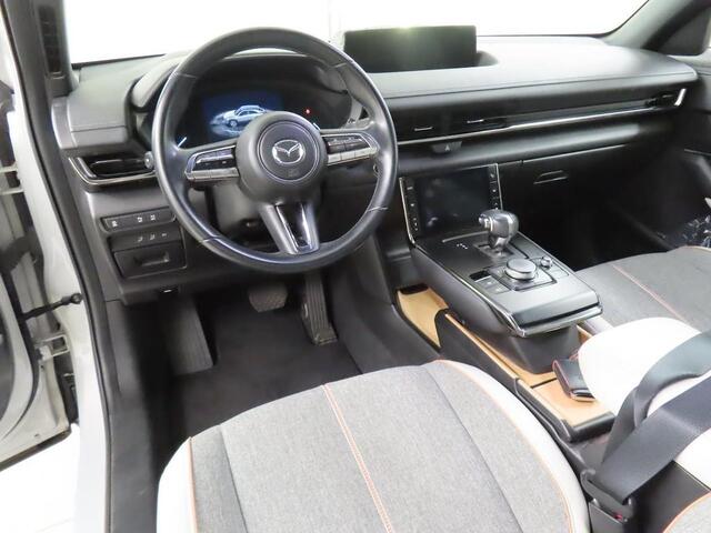 Mazda MX-30 E-SKYACTIV 145 FIRST EDITION 36 KWH I APPLE CARPLAY I P-CAMERA I CLIMATE CONTROL I NAVIGATIE