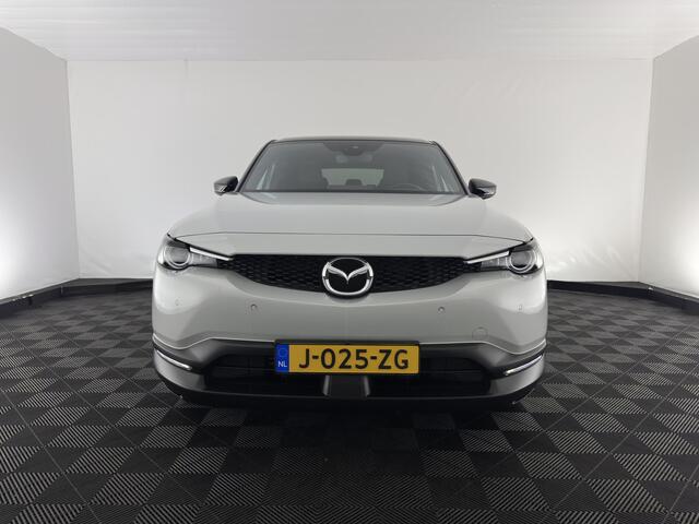 Mazda MX-30 e-SkyActiv 145 First Edition 36 kWh (INCL-BTW) Aut.*LEATHER-MICROFIBRE | FULL-LED | NAVI-FULLMAP | KEYLESS | BLIND-SPOT | ADAPTIVE-CRUISE | HEAD-UP | CAMERA | DIGI-COCKPIT | MEMORY-PACK | SHIFT-PADDLES | 18"ALU*