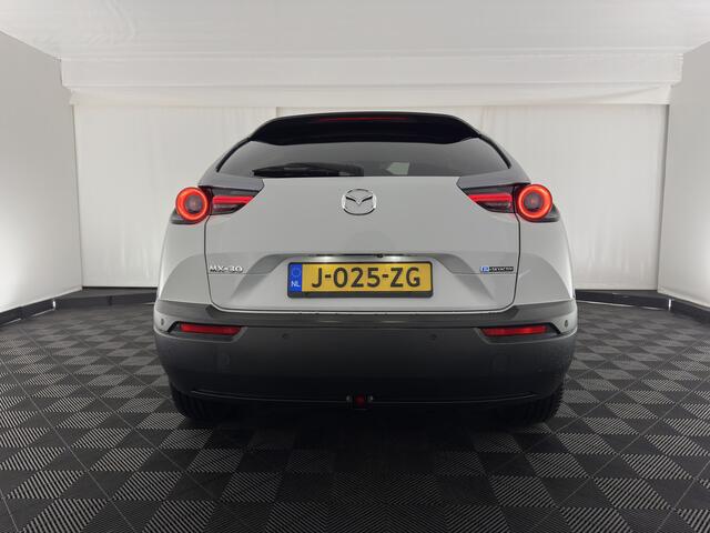 Mazda MX-30 e-SkyActiv 145 First Edition 36 kWh (INCL-BTW) Aut.*LEATHER-MICROFIBRE | FULL-LED | NAVI-FULLMAP | KEYLESS | BLIND-SPOT | ADAPTIVE-CRUISE | HEAD-UP | CAMERA | DIGI-COCKPIT | MEMORY-PACK | SHIFT-PADDLES | 18"ALU*