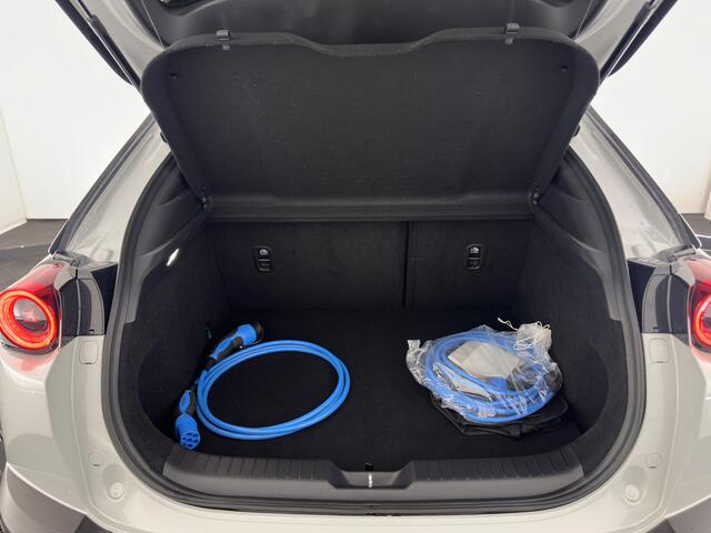 Mazda MX-30 e-SkyActiv 145 First Edition 36 kWh (INCL-BTW) Aut.*LEATHER-MICROFIBRE | FULL-LED | NAVI-FULLMAP | KEYLESS | BLIND-SPOT | ADAPTIVE-CRUISE | HEAD-UP | CAMERA | DIGI-COCKPIT | MEMORY-PACK | SHIFT-PADDLES | 18"ALU*