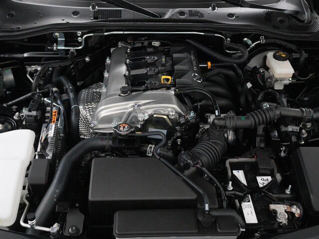 Mazda MX-5 1.5 SKYACTIV-G 132 6MT RWD Kazari