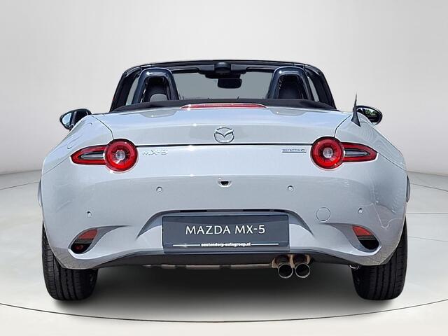 Mazda MX-5 1.5 SkyActiv-G 132 Homura | Brembo remschijven | Sportonderstel | Bose | Recaro stoelen | Achteruirijcamera | BBS Forged velgen | Full led adaptieve koplampen | Draadloze Applecarplay en Android Auto | Navigatie | Cruise Control | Stoelverwarming |