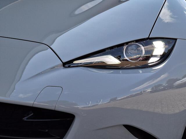 Mazda MX-5 1.5 SkyActiv-G 132 Homura | Brembo remschijven | Sportonderstel | Bose | Recaro stoelen | Achteruirijcamera | BBS Forged velgen | Full led adaptieve koplampen | Draadloze Applecarplay en Android Auto | Navigatie | Cruise Control | Stoelverwarming |