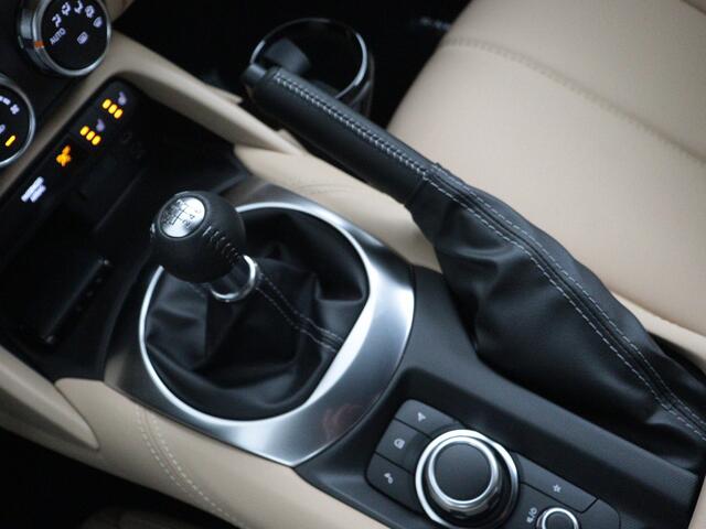 Mazda MX-5 1.5 SkyActiv-G 132 Kazari | Instapvoordeel ¤3.000,- |