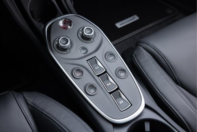 Mclaren GT 4.0 V8 | Matt Papaya Spark | Electrochromic Roof | MSO |