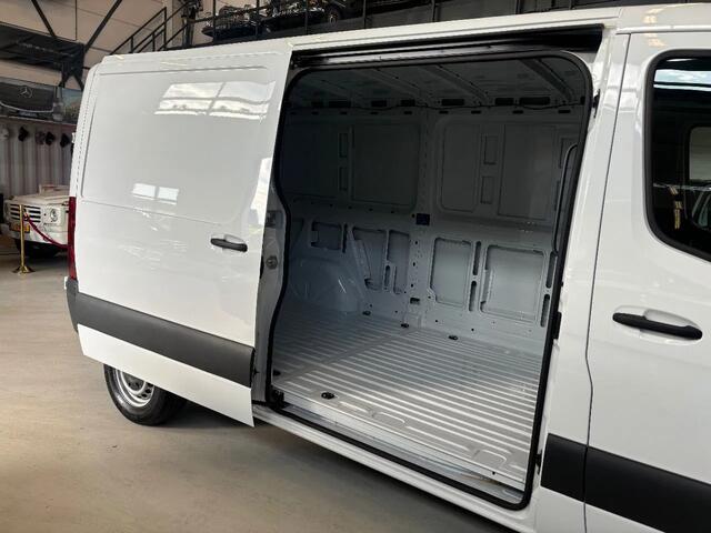 Mercedes-Benz 311 CDI Sprinter L2H1 Airco Cruisecontrol Apple CarPlay NIEUW de goed goedkoopste sprinter van het land nieuw nieuw