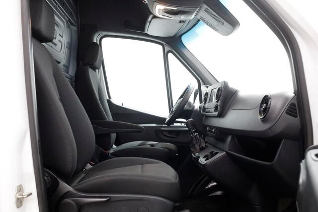 Mercedes-Benz 311 CDI Sprinter 115pk RWD L2H2 Servicewagen Airco/Camera/230V 07-2020
