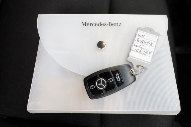 Mercedes-Benz 311 CDI Sprinter 115pk RWD L2H2 Servicewagen Airco/Camera/230V 07-2020