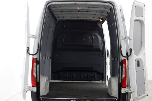 Mercedes-Benz 311 CDI Sprinter 115pk L2H2 Airco/CarPlay 03-2021