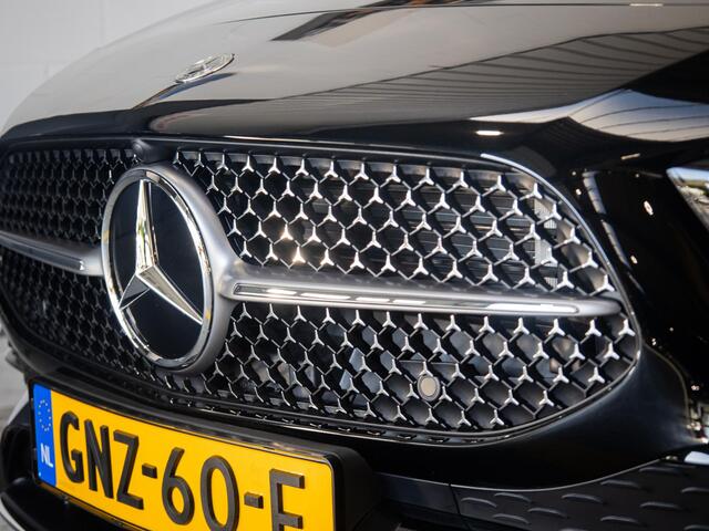 Mercedes-Benz A-KLASSE 180 Star Edition AMG Line Panorama dak