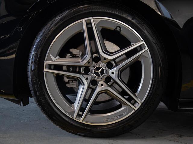 Mercedes-Benz A-KLASSE 180 Star Edition AMG Line Panorama dak