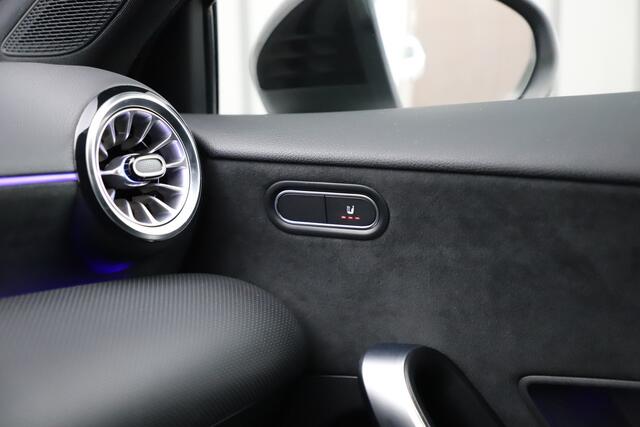 Mercedes-Benz A-KLASSE 250 e AMG Aut8 | 218PK | Sfeerverlichting | Keyles-go | Stuurwielverwarming | Multi-beam | Stoelverw. | 2023.