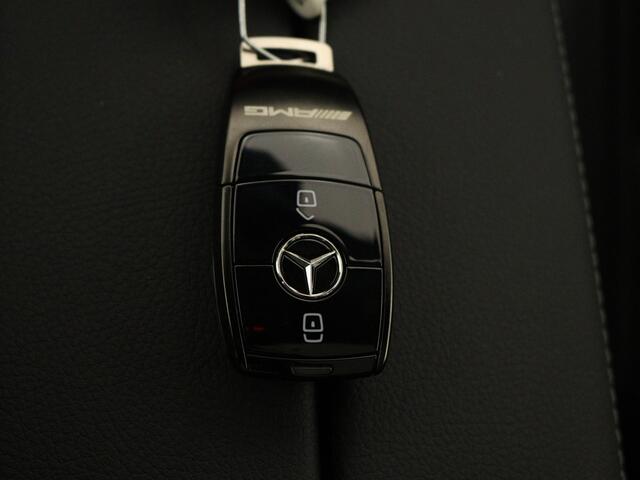 Mercedes-Benz A-KLASSE A35 AMG 4MATIC | AMG Nightpakket | Smartphone-integratie | AMG Aerodynamica pakket | Panoramaschuifdak | Burmester surround sound system | Extra USB-poorten | Sfeerverlichting |