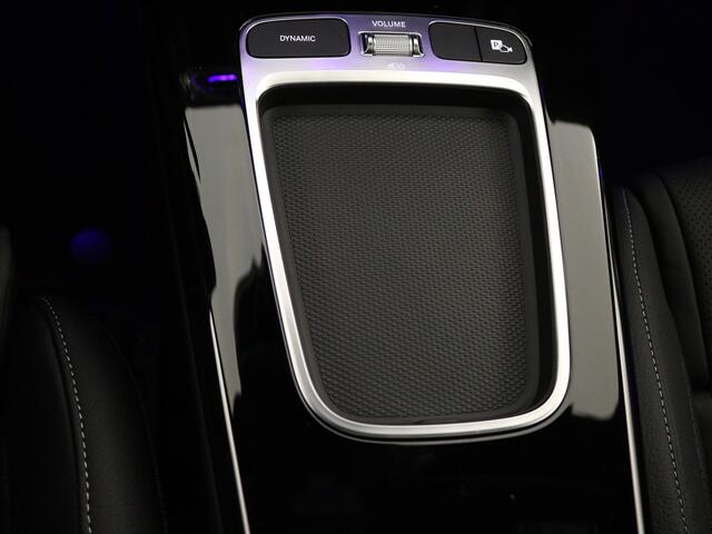 Mercedes-Benz A-KLASSE A45 S AMG 4MATIC+ | Night Pack II | Aerodynamica Pack | Premium Plus Pack | Rijassistentiepakket Plus | AMG Performance sportstoelen | Burmester surround sound system | Amg track pace | Extra USB-poorten |