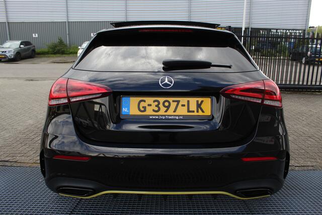 Mercedes-Benz A-KLASSE 250 Edition Amg pakket Automaat/Panoramadak/Digitale dash/Navigatie/Cruise control/Keyless entry+start/Matrix led koplampen/Sfeerverlichting/Stoelverwarming/Achteruitrijcamera/Parkeersensoren/Elektrisch verstelbare bestuurderstoel