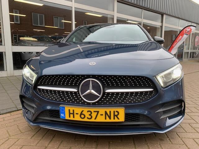 Mercedes-Benz A-KLASSE 180 Business Solution AMG, Panoramadak, 18inch LMV .