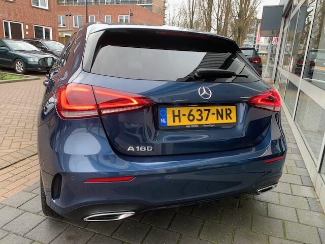 Mercedes-Benz A-KLASSE 180 Business Solution AMG, Panoramadak, 18inch LMV .