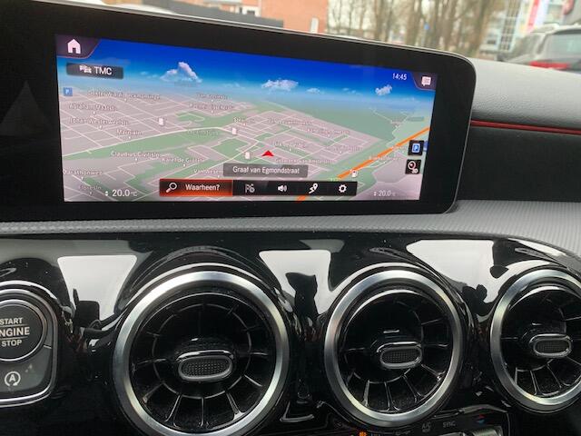 Mercedes-Benz A-KLASSE 180 Business Solution AMG, Panoramadak, 18inch LMV .