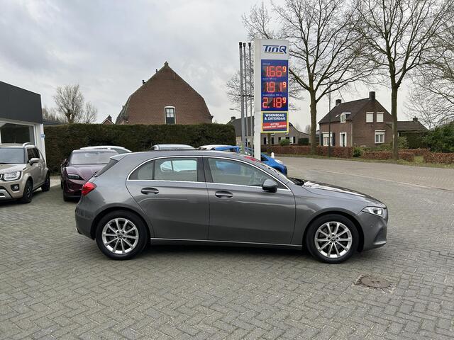 Mercedes-Benz A-KLASSE 220 Premium