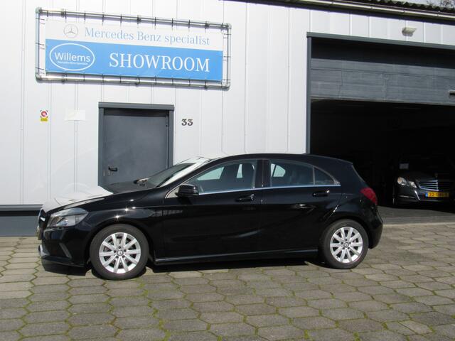 Mercedes-Benz A-KLASSE 180 Business Solution