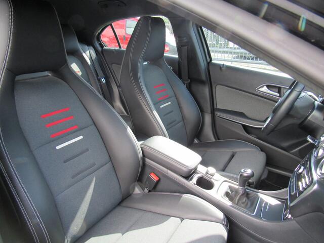 Mercedes-Benz A-KLASSE 180 Business Solution