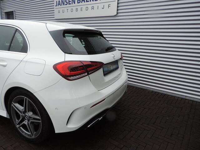 Mercedes-Benz A-KLASSE 180 Business Solution AMG Upgrade auto is nieuw zeer mooi