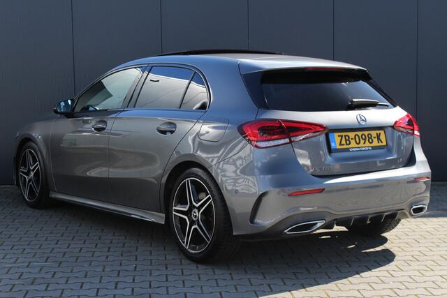 Mercedes-Benz A-KLASSE 200 Business Solution AMG Night Upgrade 164pk | incl. 12 maanden garantie | Night pakket | Panoramadak | AMG pakket | Virtual cockpit | Stoelverwarming | F1 Flippers | Lane assist | Zwarte hemel | Navigatie | 18" lichtmetalen velgen | Parkeersensoren | LE