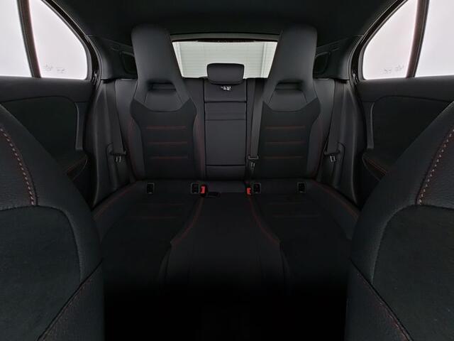 Mercedes-Benz A-KLASSE 250 e Face Lift AMG Plug-In Hybride | AMG Line Premium | Panorama Schuif-Kanteldak | Sfeerverlichting | Distronic | Burmester® | Multibeam Koplampen | Inclusief 24 maanden MB Certified garantie voor Europa.
