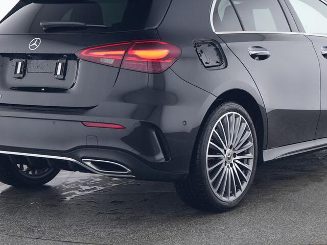 Mercedes-Benz A-KLASSE 250 e Face Lift AMG Plug-In Hybride | AMG Line Premium | Panorama Schuif-Kanteldak | Sfeerverlichting | Distronic | Burmester® | Multibeam Koplampen | Inclusief 24 maanden MB Certified garantie voor Europa.